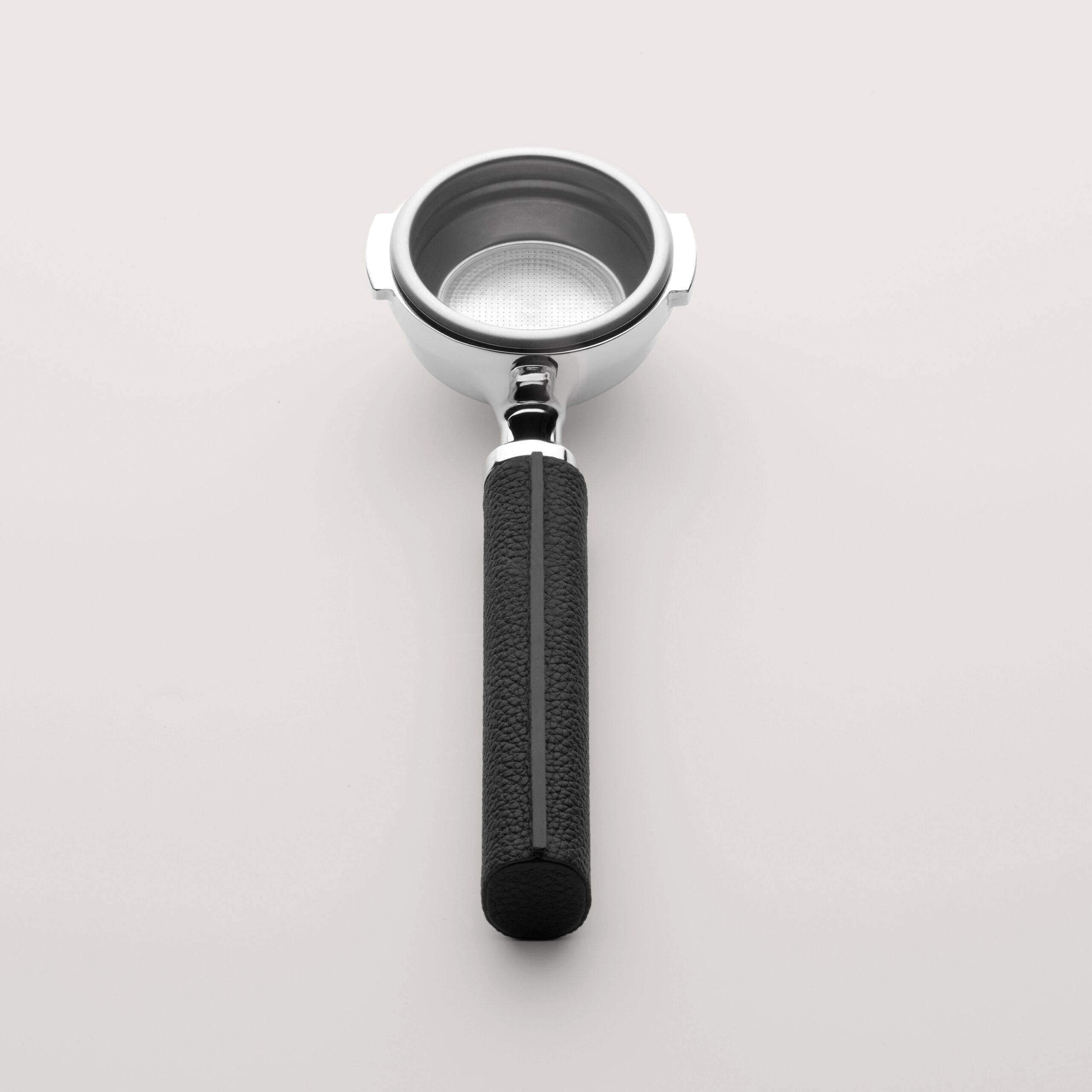 ligre-bodenloser-siebtr-ger-leder-pebble-black image 2