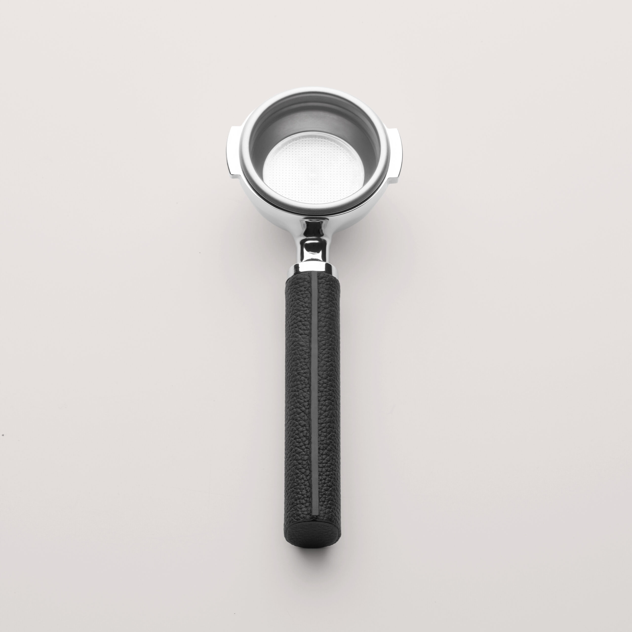 ligre-bodenloser-siebtr-ger-leder-pebble-black image 3