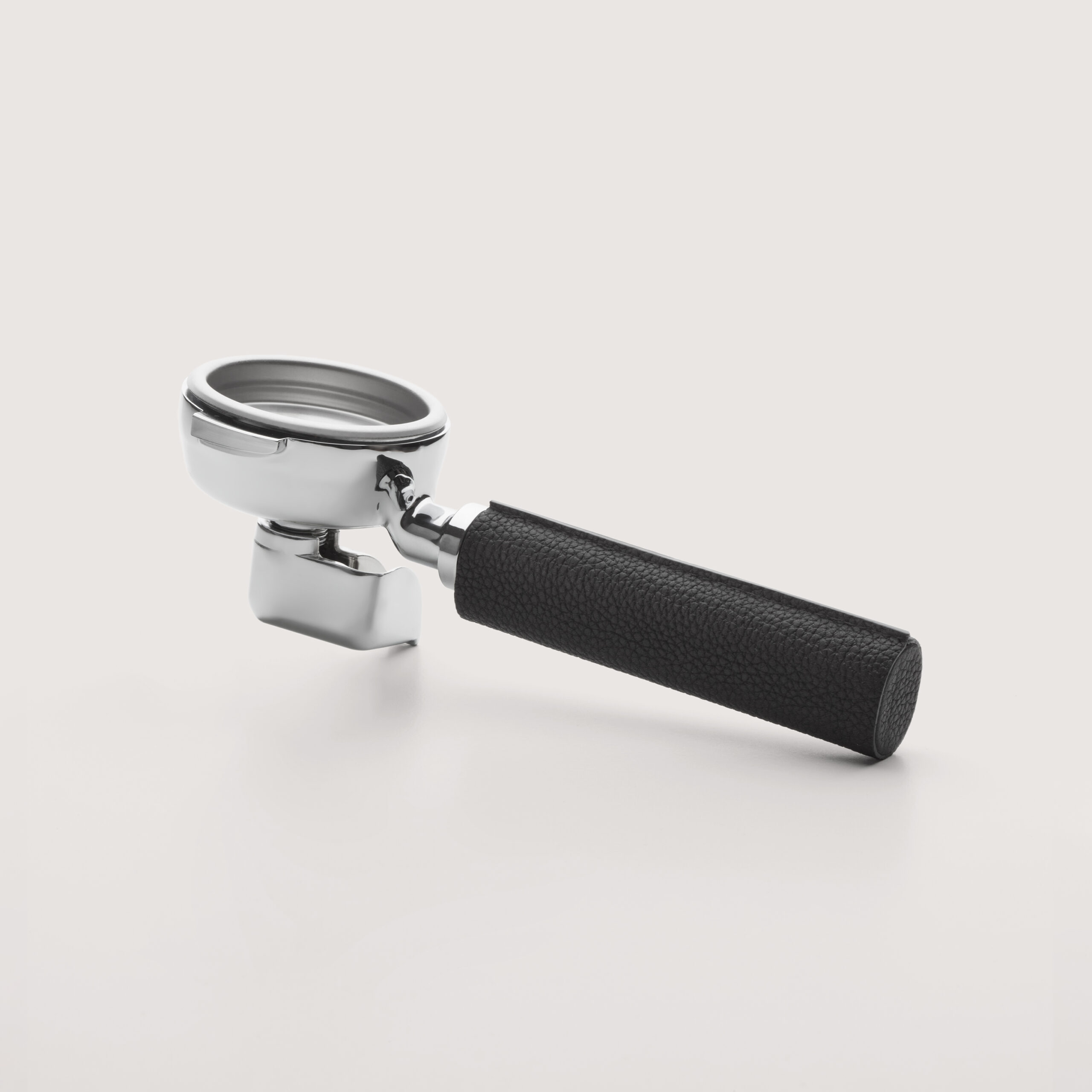 ligre-einer-siebtr-ger-leder-pebble-black-siebtr-ger-1er image 3