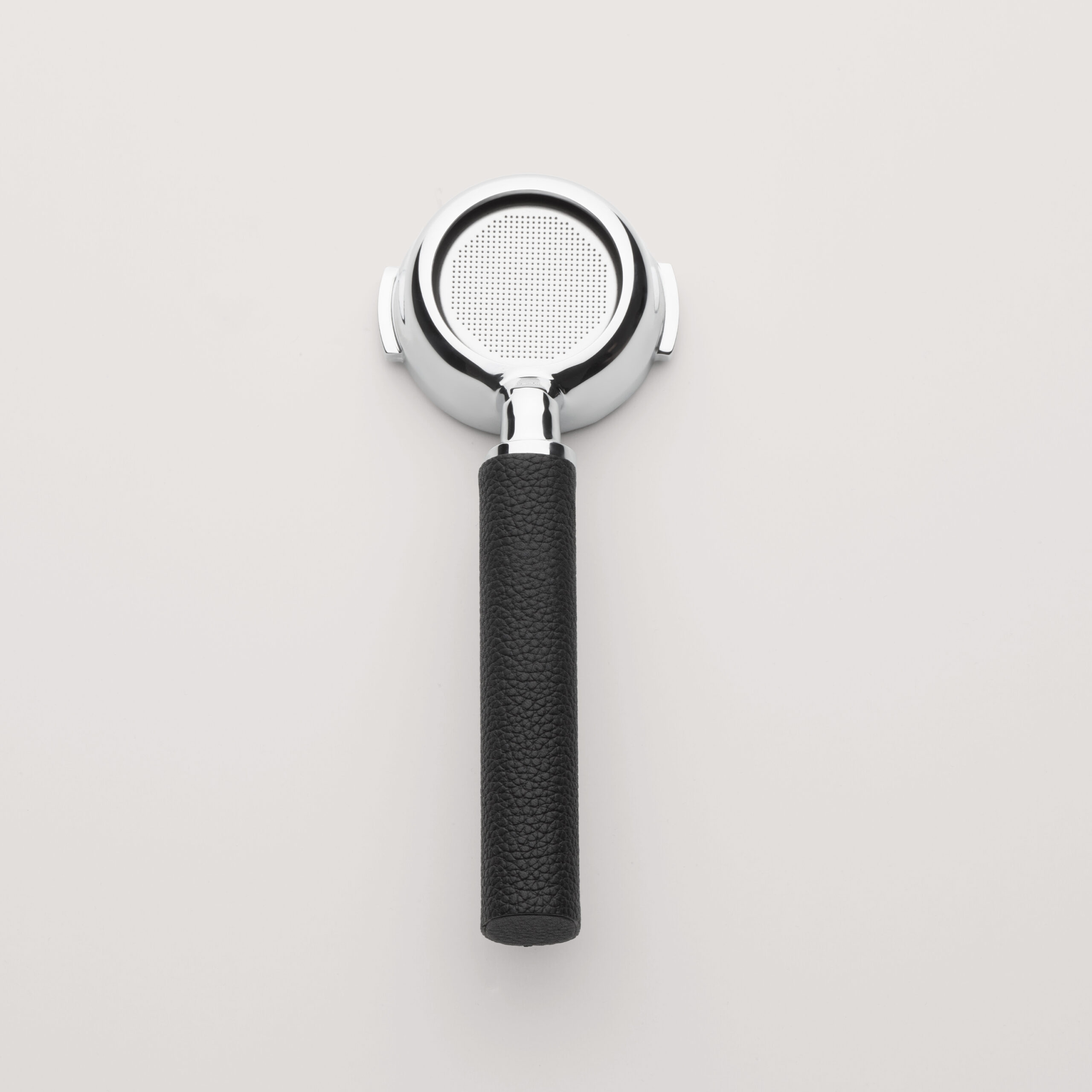 ligre-bodenloser-siebtr-ger-leder-pebble-black image 1