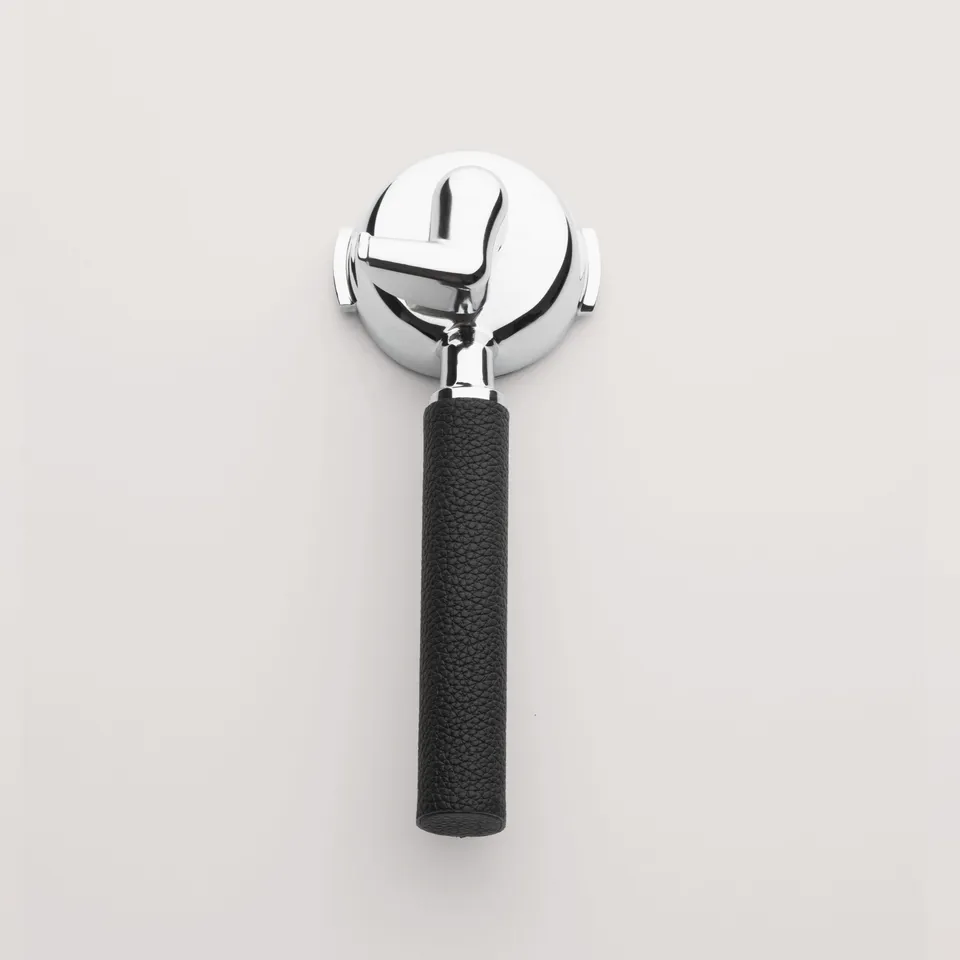 ligre-einer-siebtr-ger-leder-pebble-black-siebtr-ger-1er image 1