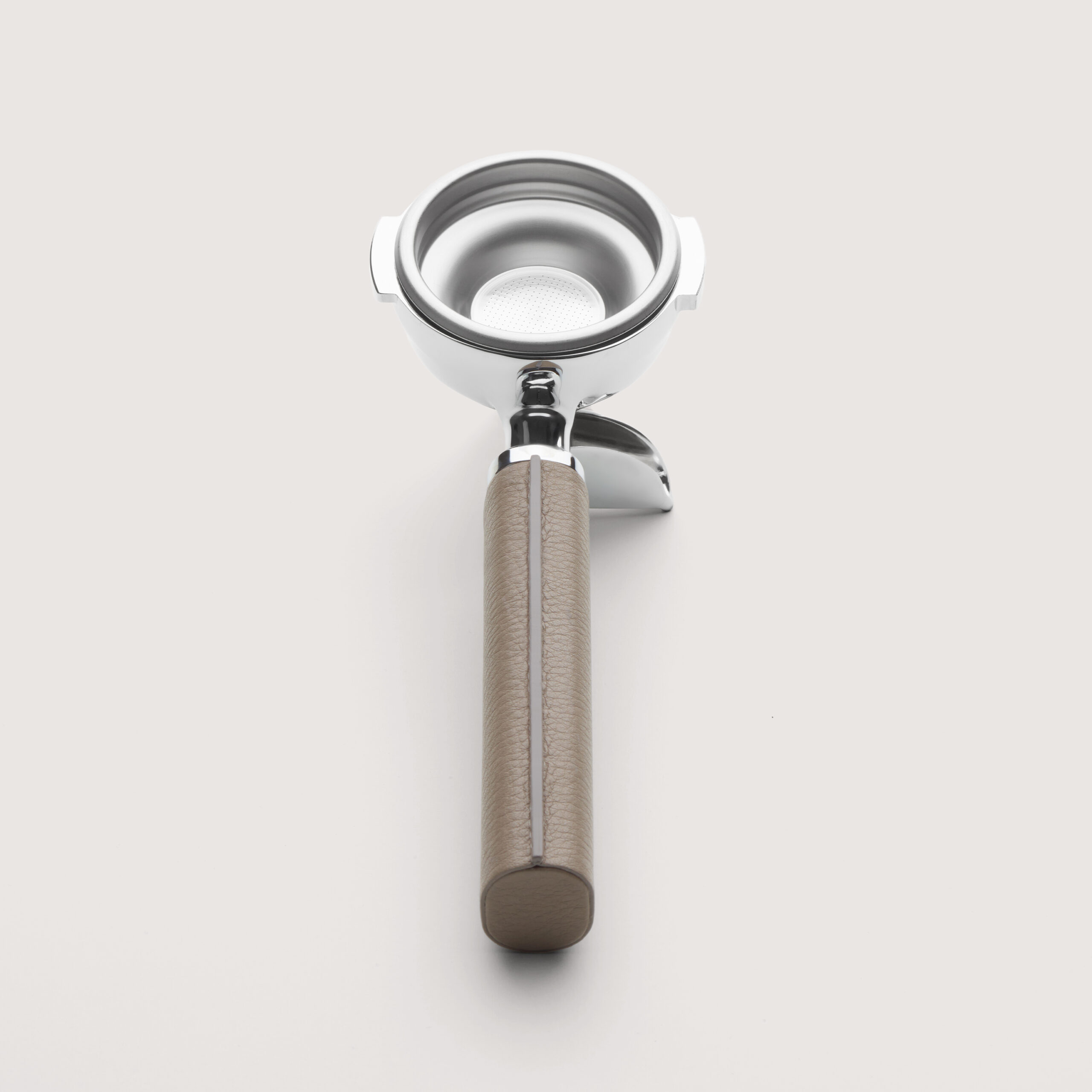 ligre-einer-siebtr-ger-leder-elephant-grey image 2