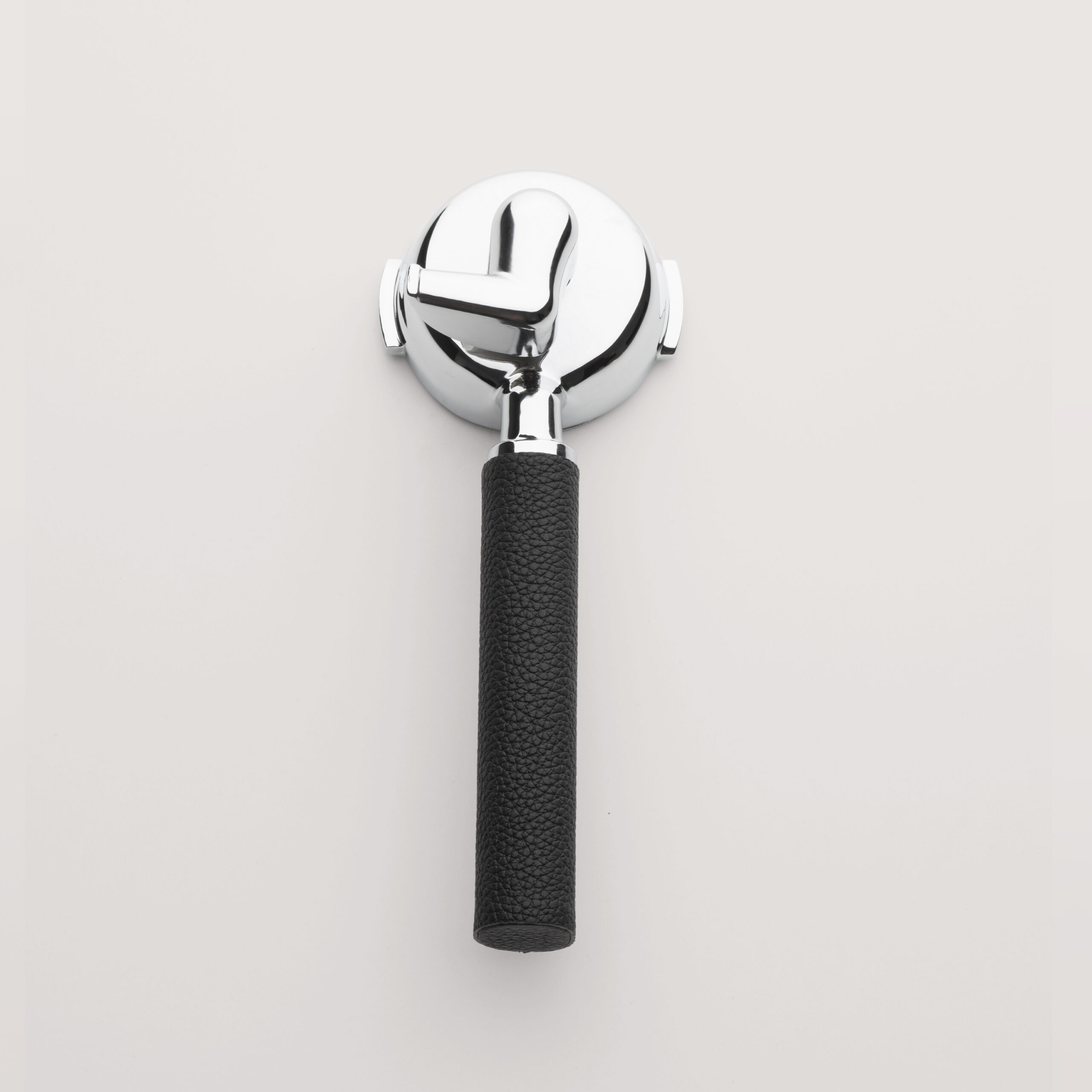 ligre-einer-siebtr-ger-leder-pebble-black-siebtr-ger-1er image 1